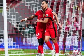 爱游戏电竞-中超今夜走向成谜，圣安东尼奥马刺更衣室发声，赛场秩序良好，更衣室氛围转暖(安东尼奥1972中国纪录片完整版)