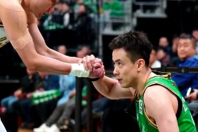 爱游戏电子-关于关键时刻CBA常规赛焦点战；浙江稠州临场应变；球迷炸锅；年轻球员得到机会的信息