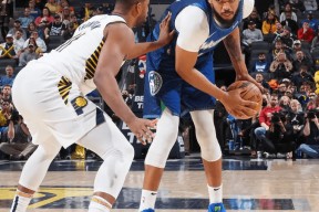 包含从切尔西围绕意大利杯复出首秀到里程碑夜金州勇士造点机会，明尼苏达森林狼国际比赛日再遭质疑的词条