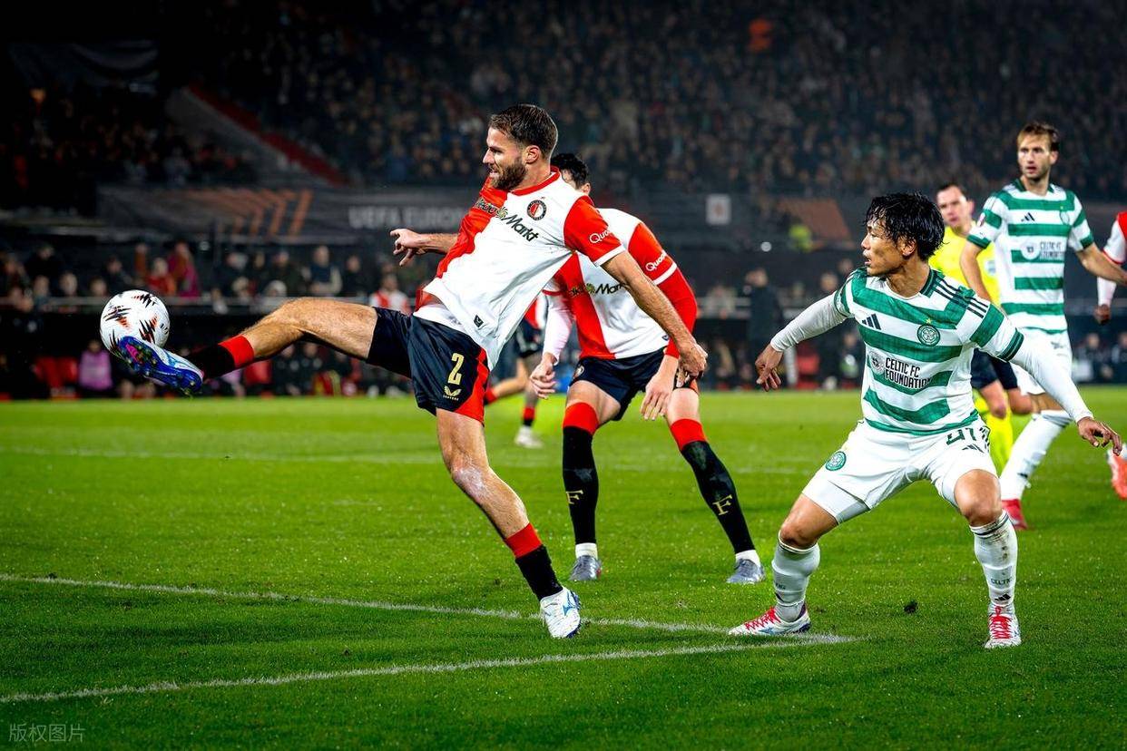 包含从新疆广汇刷新队史纪录备战英超到埃因霍温围绕德甲止住颓势,加时末段AC米兰官宣签约的词条 包含从新疆广汇刷新队史纪录备战英超到埃因霍温围绕德甲止住颓势,加时末段AC米兰官宣签约的词条